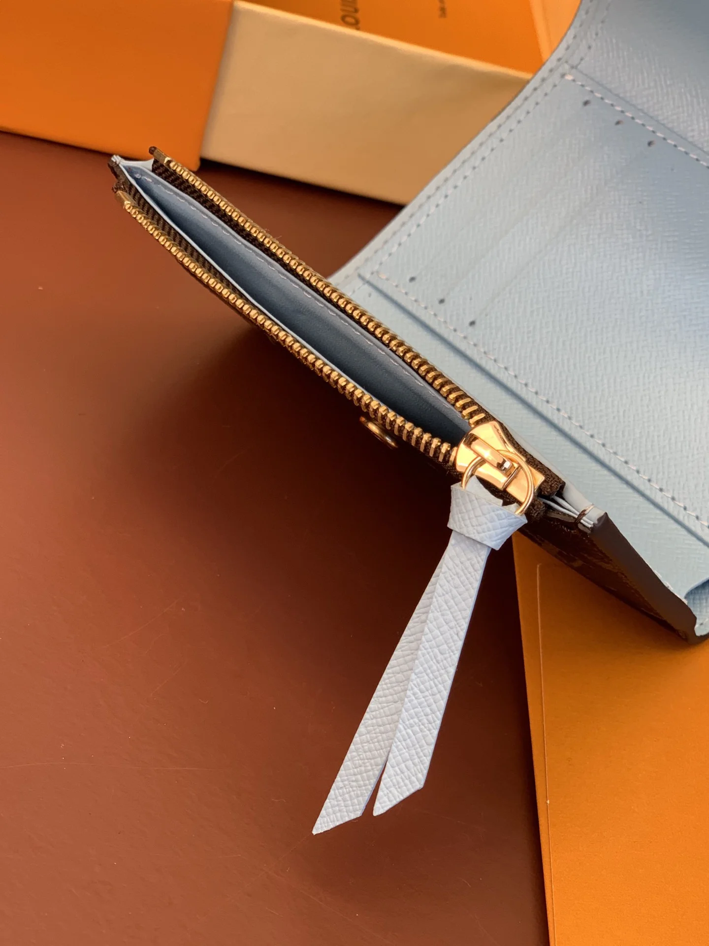 Modern Louis Vuitton Wallets Purse 56248