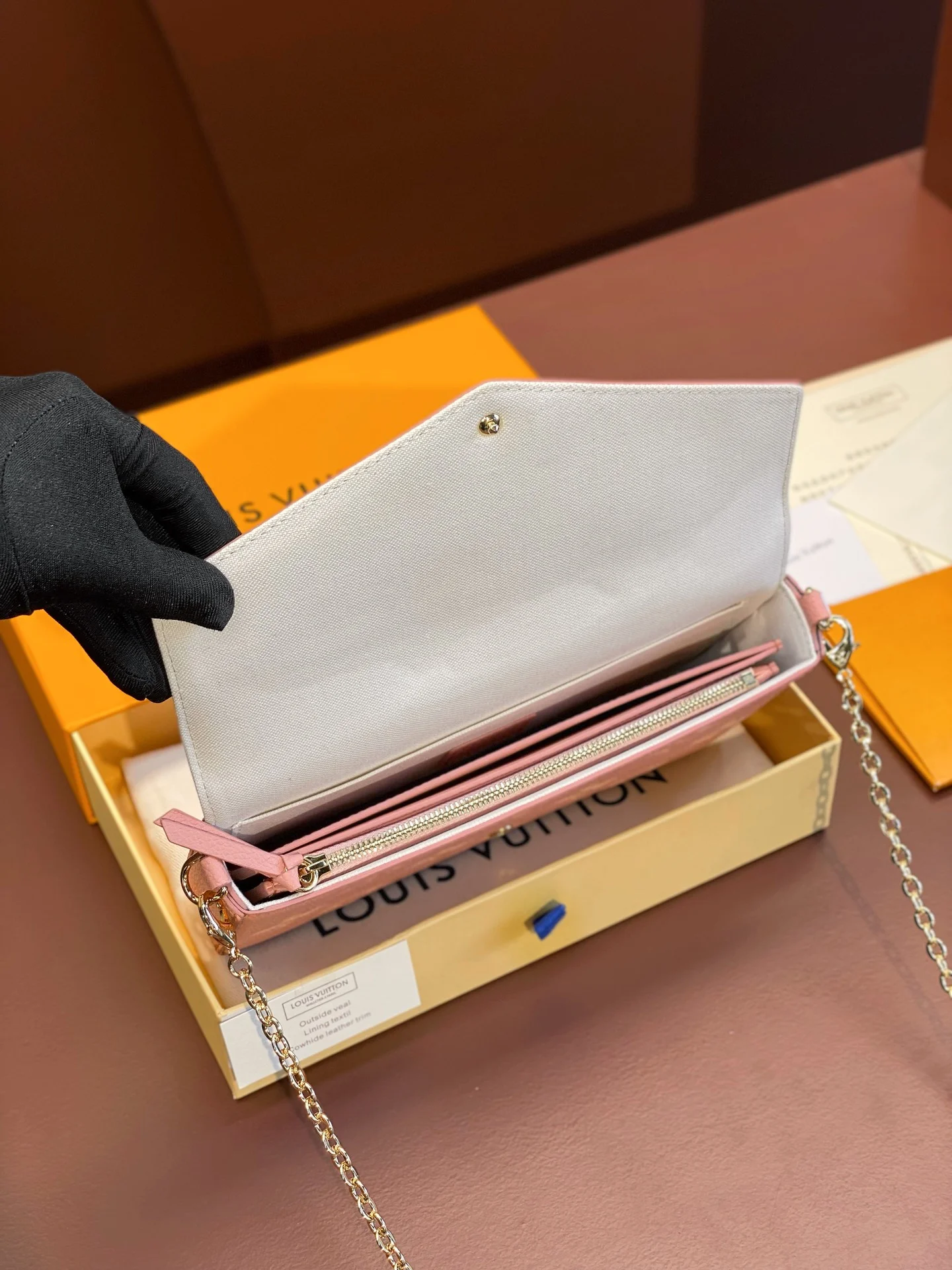 Bold Louis Vuitton Wallets Purse 56230