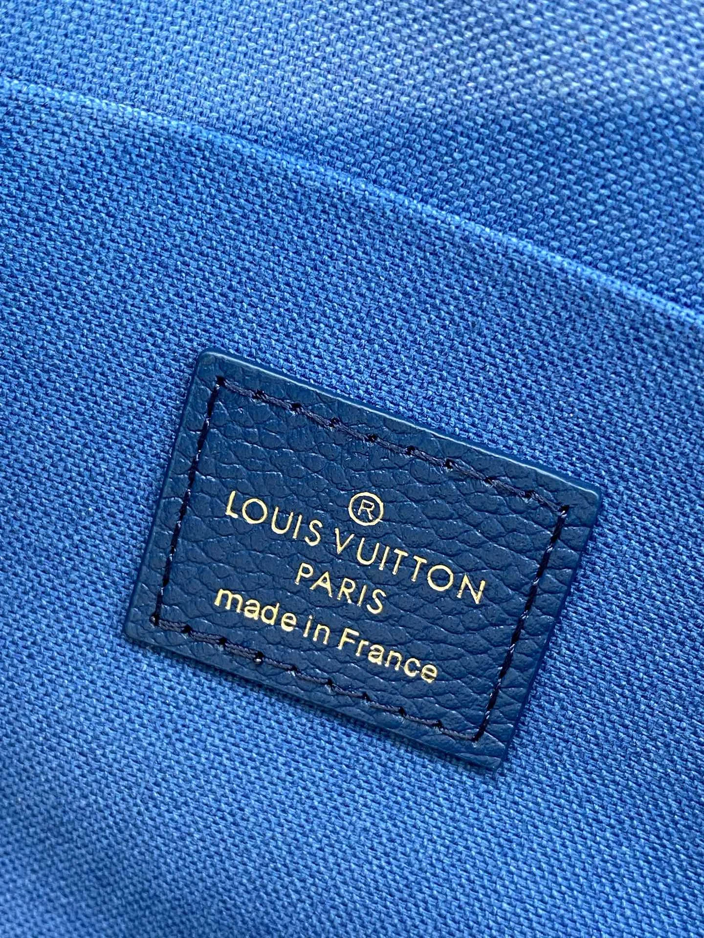 Louis Vuitton Wallets Purse UrbanChic 56164