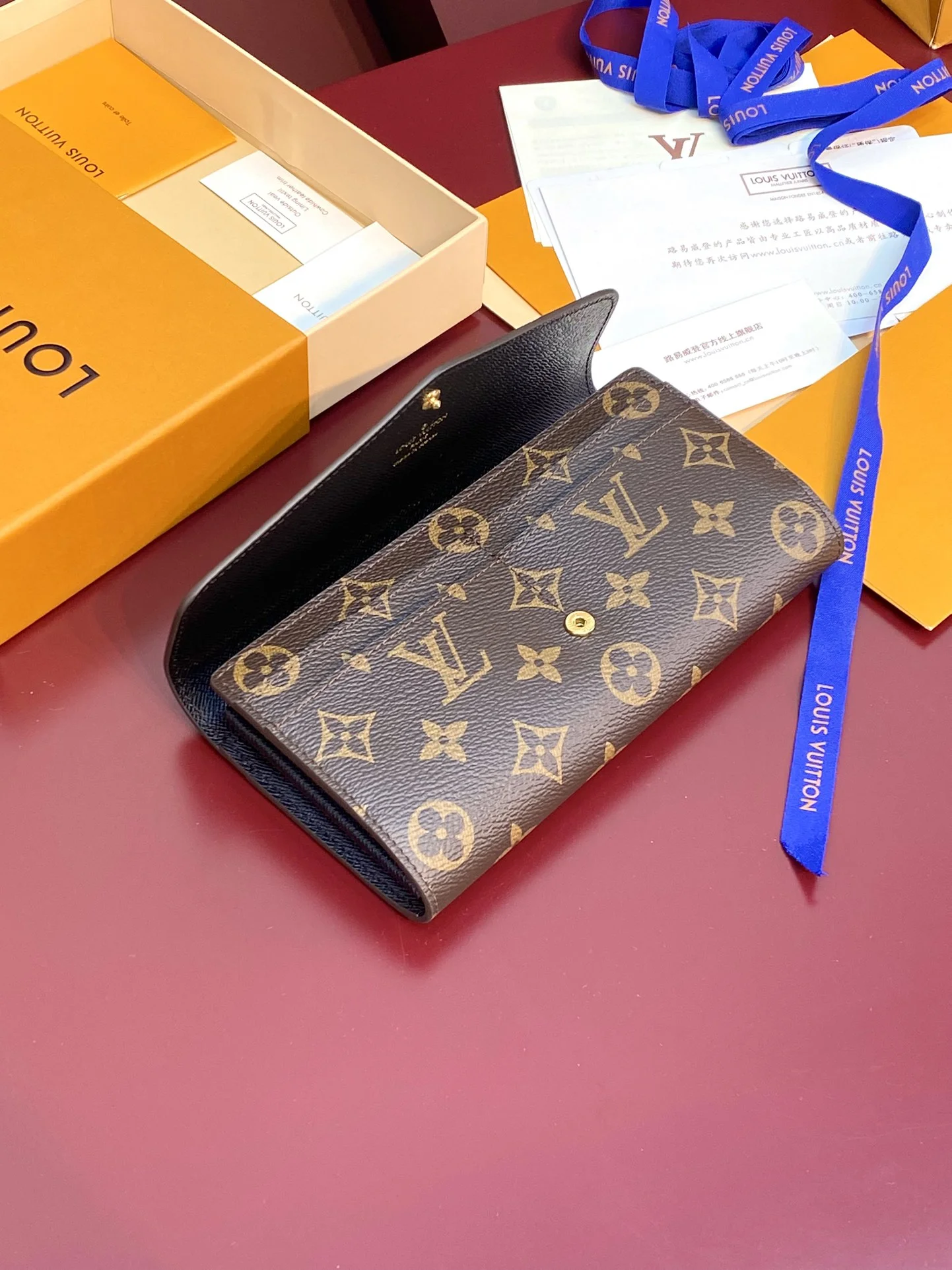 Louis Vuitton Wallets Purse Bold 56151