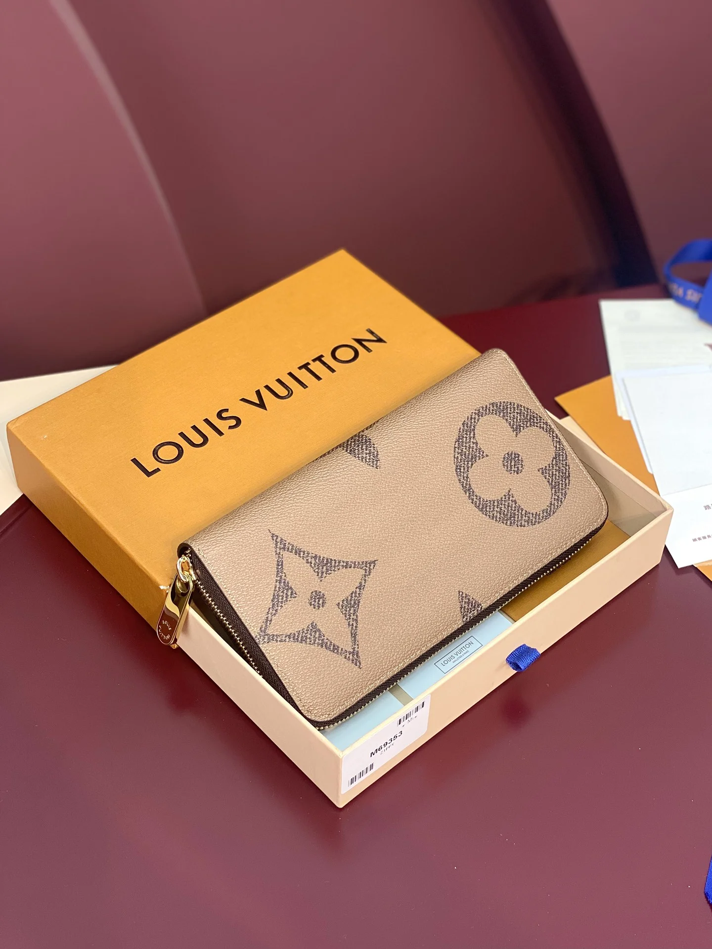 Louis Vuitton Wallets Purse Cozy 56153