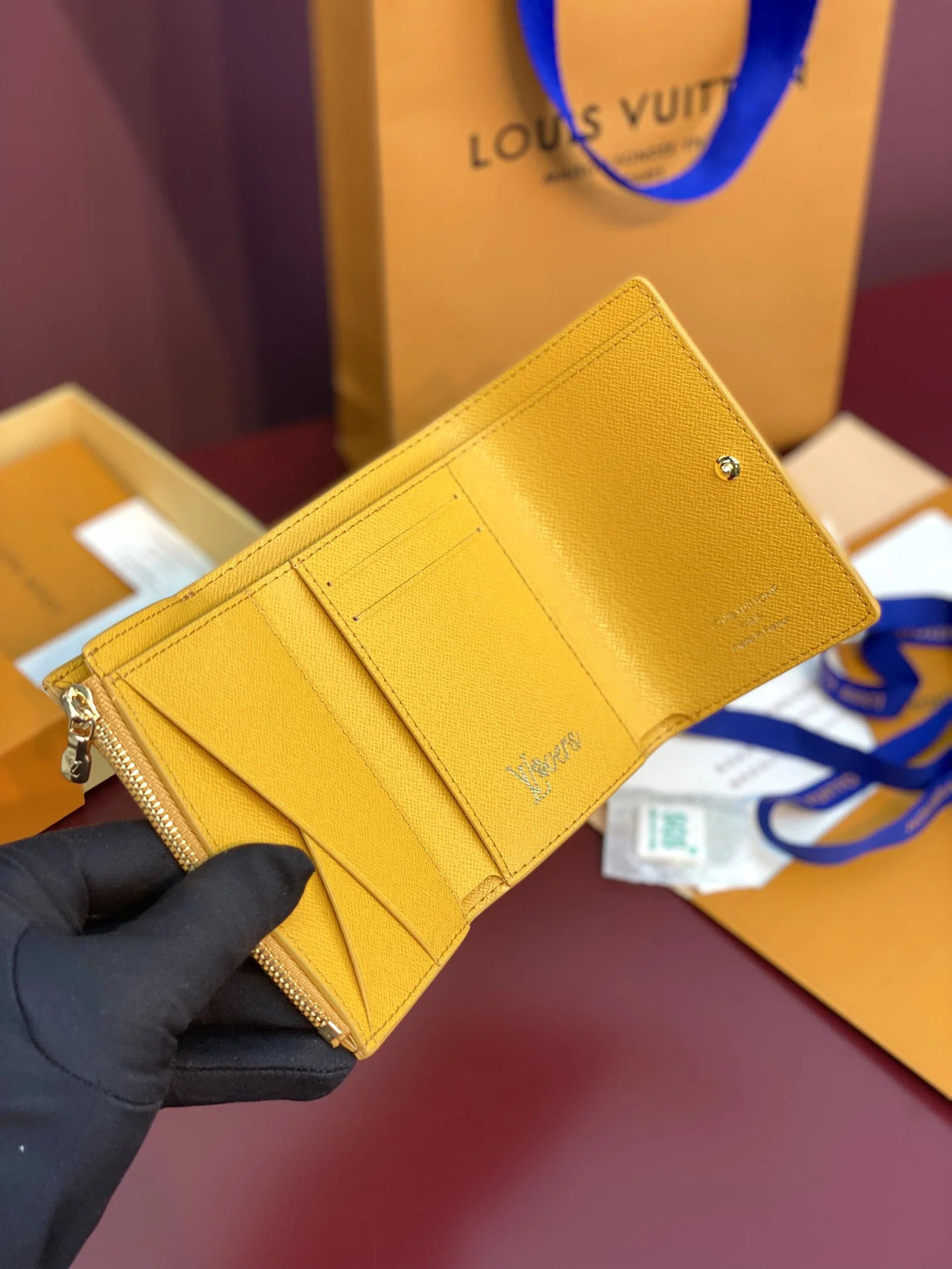 Lightweight Louis Vuitton Wallets Purse 56137