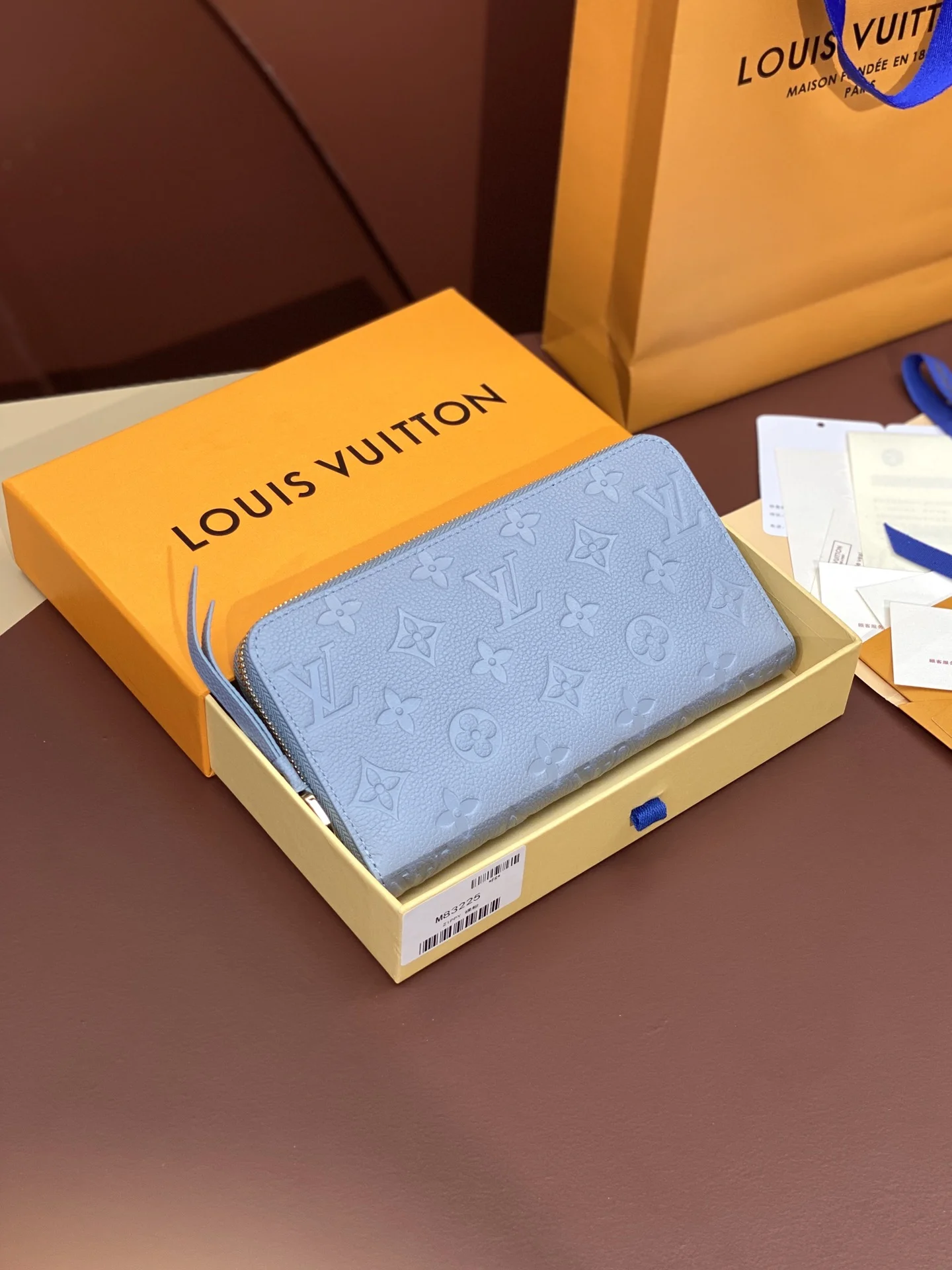 Breathable Louis Vuitton Wallets Purse 56190