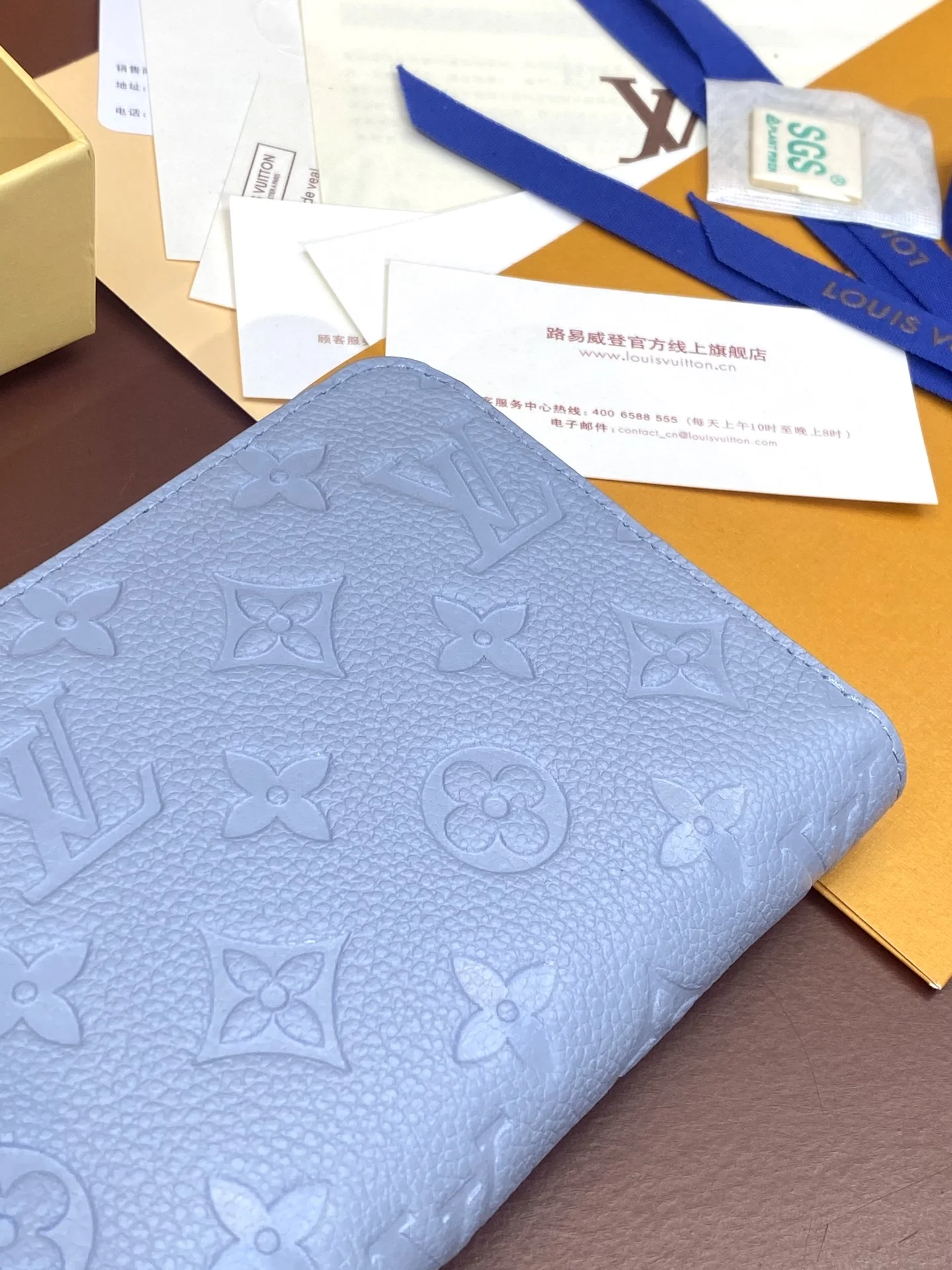 Breathable Louis Vuitton Wallets Purse 56190
