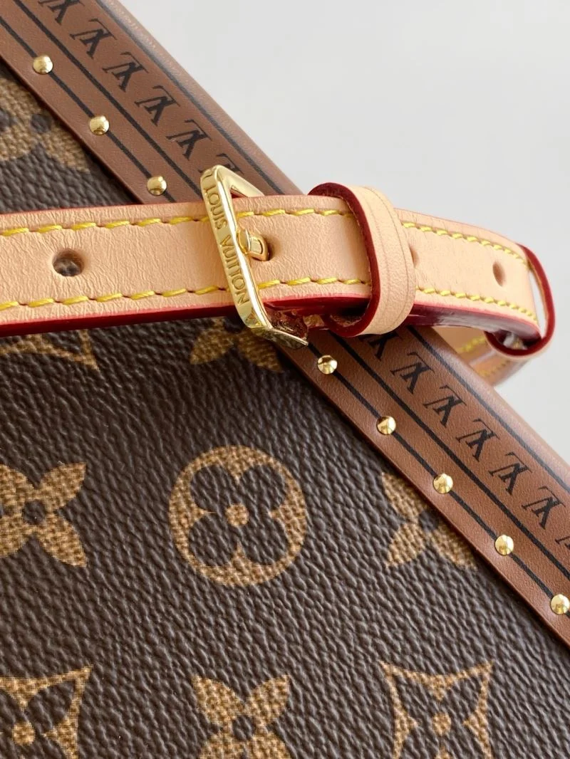 Seasonal Louis Vuitton Watch Box 42074