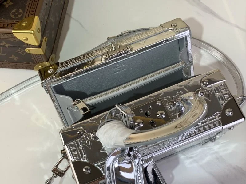 Thermal Louis Vuitton Watch Box 40179