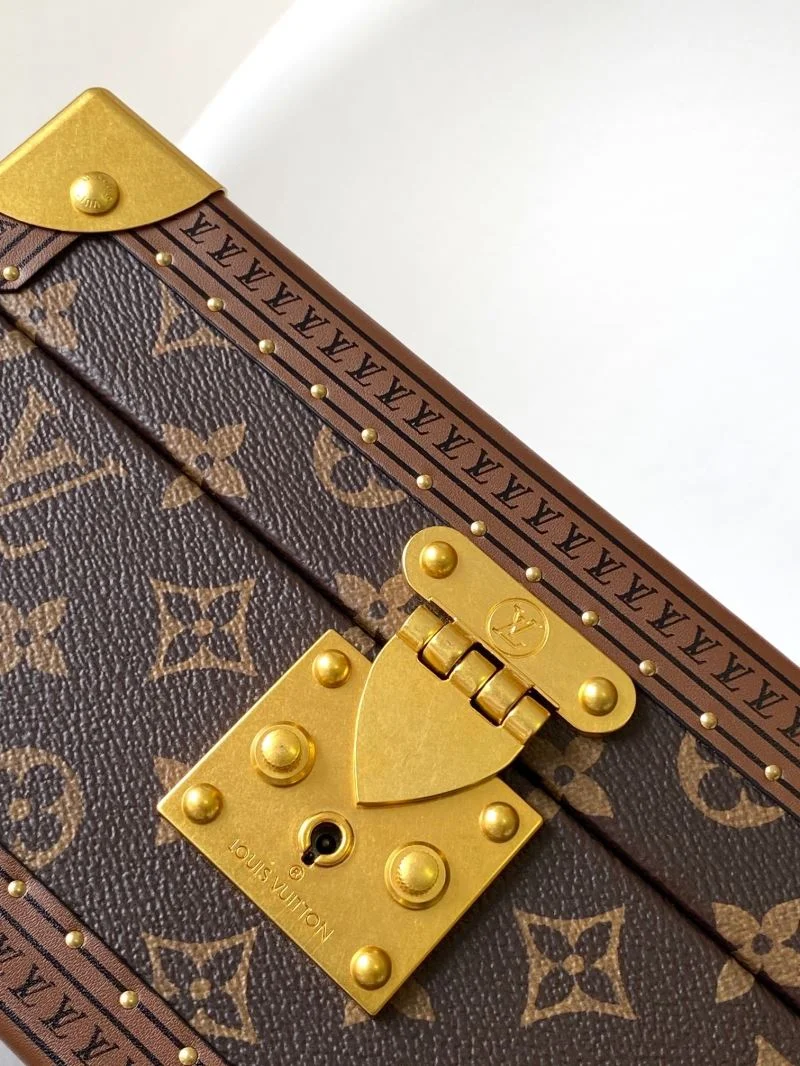 Breathable Louis Vuitton Watch Box 39313