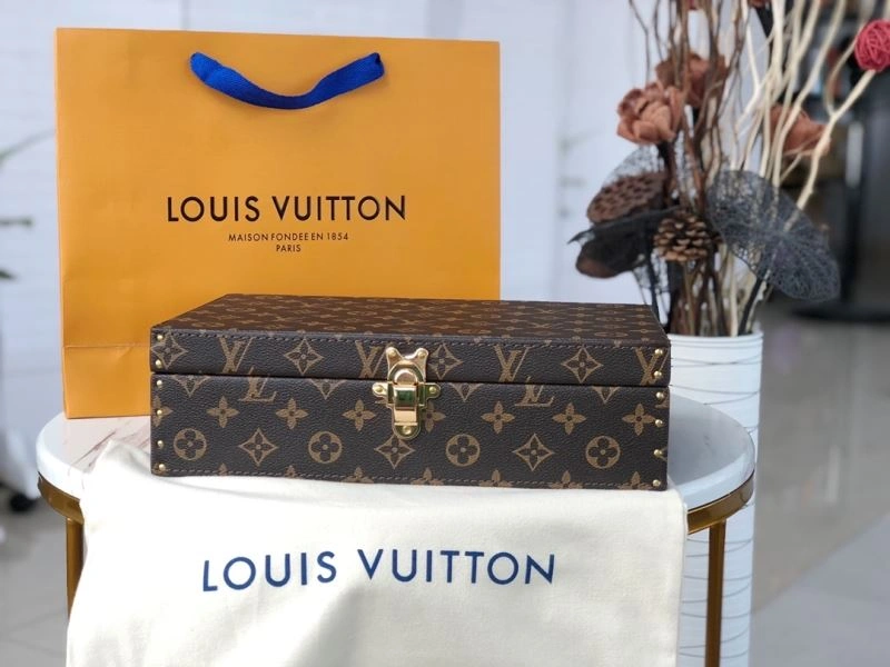 Louis Vuitton Watches Boxes FashionForward 276991