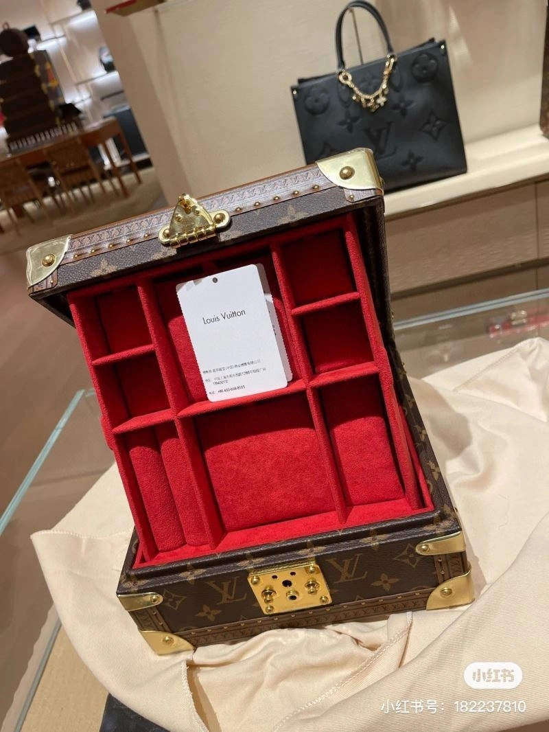 Durable Louis Vuitton Watches Boxes 276946