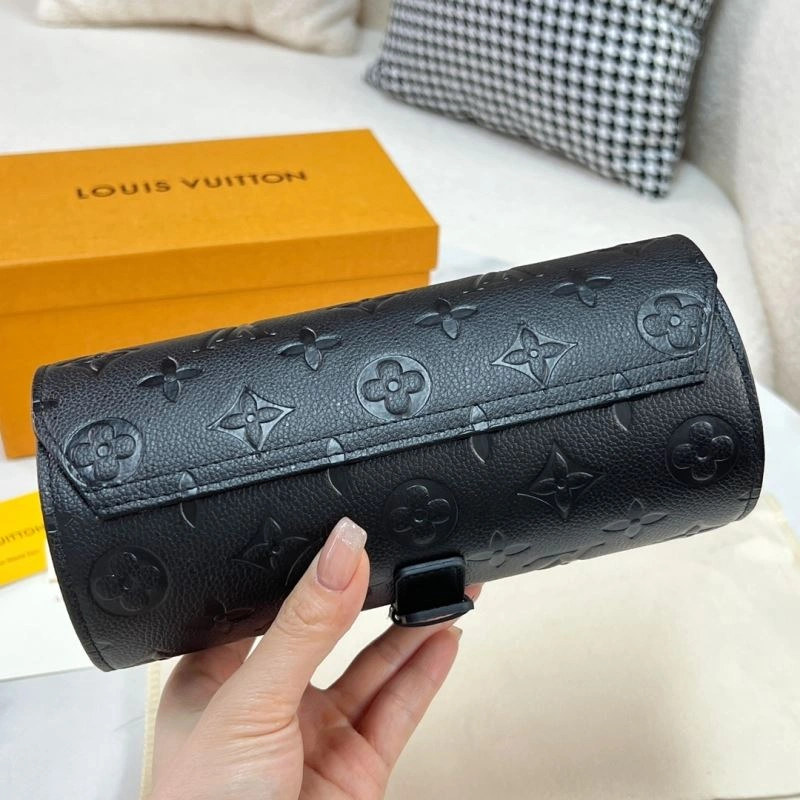 Snug Louis Vuitton Watches Boxes 276931