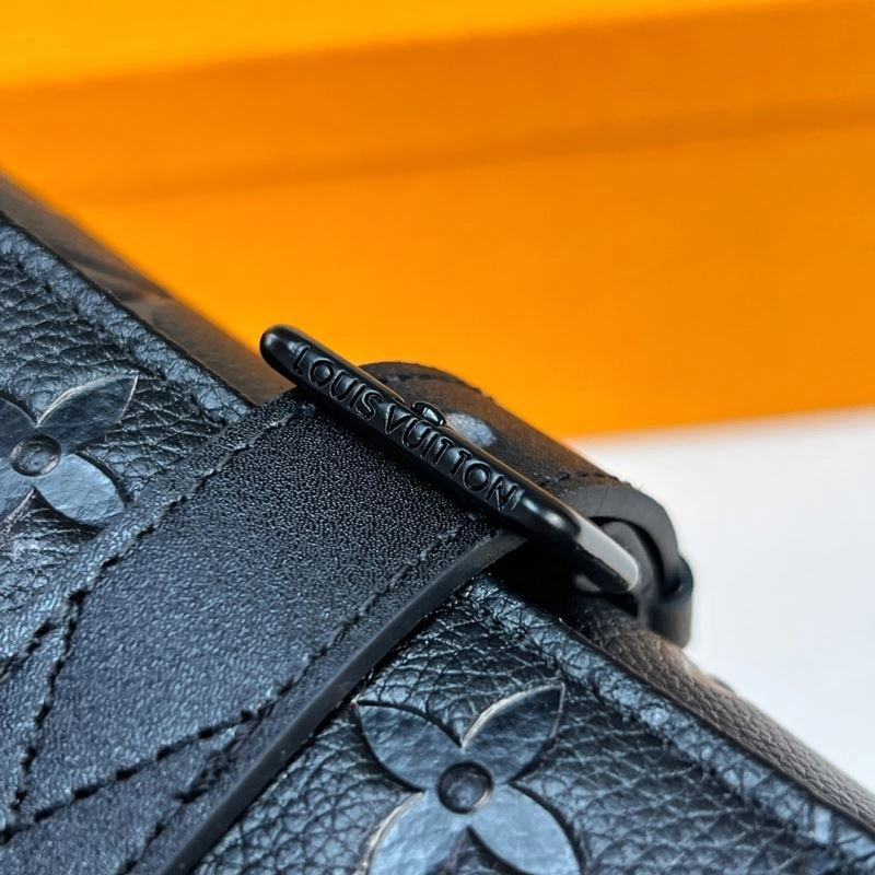 Snug Louis Vuitton Watches Boxes 276931