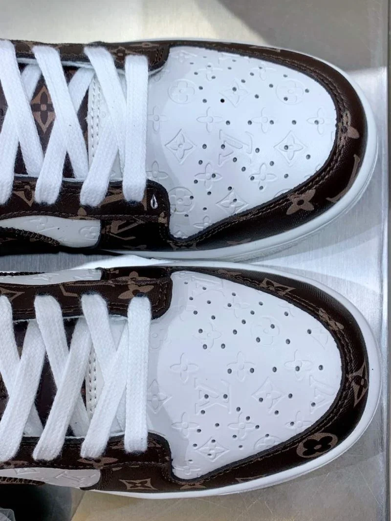 RelaxedFit Louis Vuitton x Nike Shoes 30344