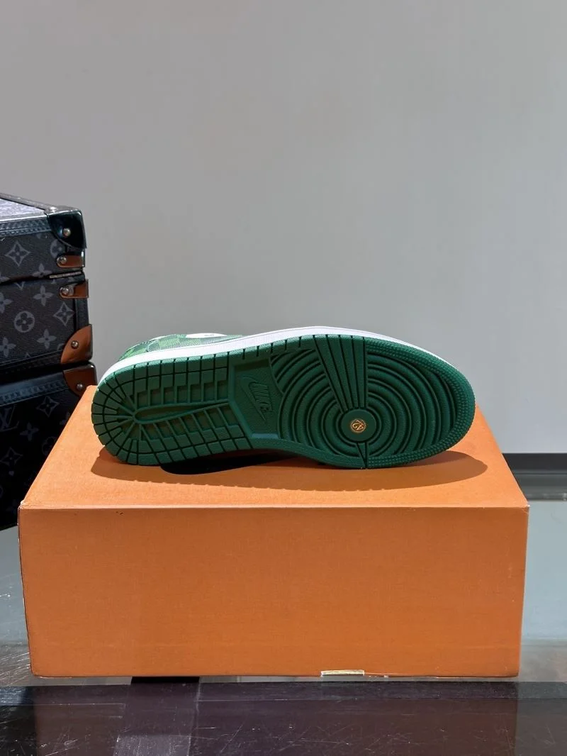 Sophisticated Louis Vuitton x Nike Shoes 30329