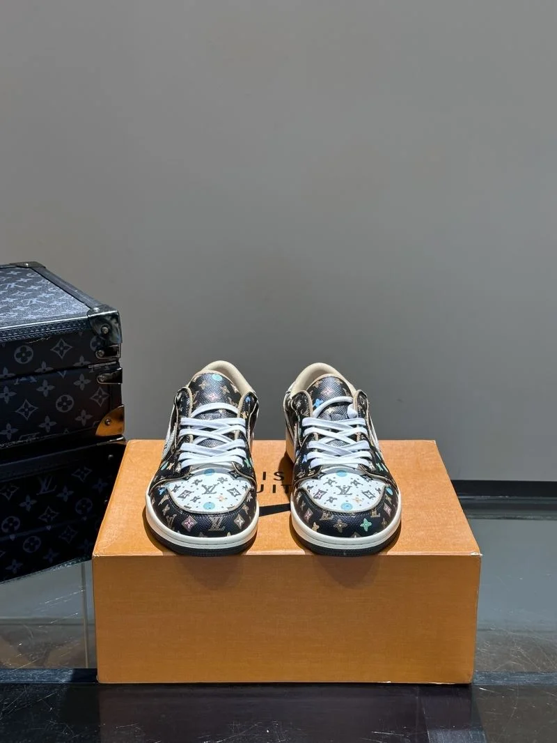 TechFriendly Louis Vuitton x Nike Shoes 30319