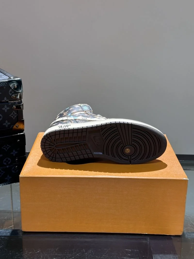 Louis Vuitton x Nike Shoes Tailored 30322