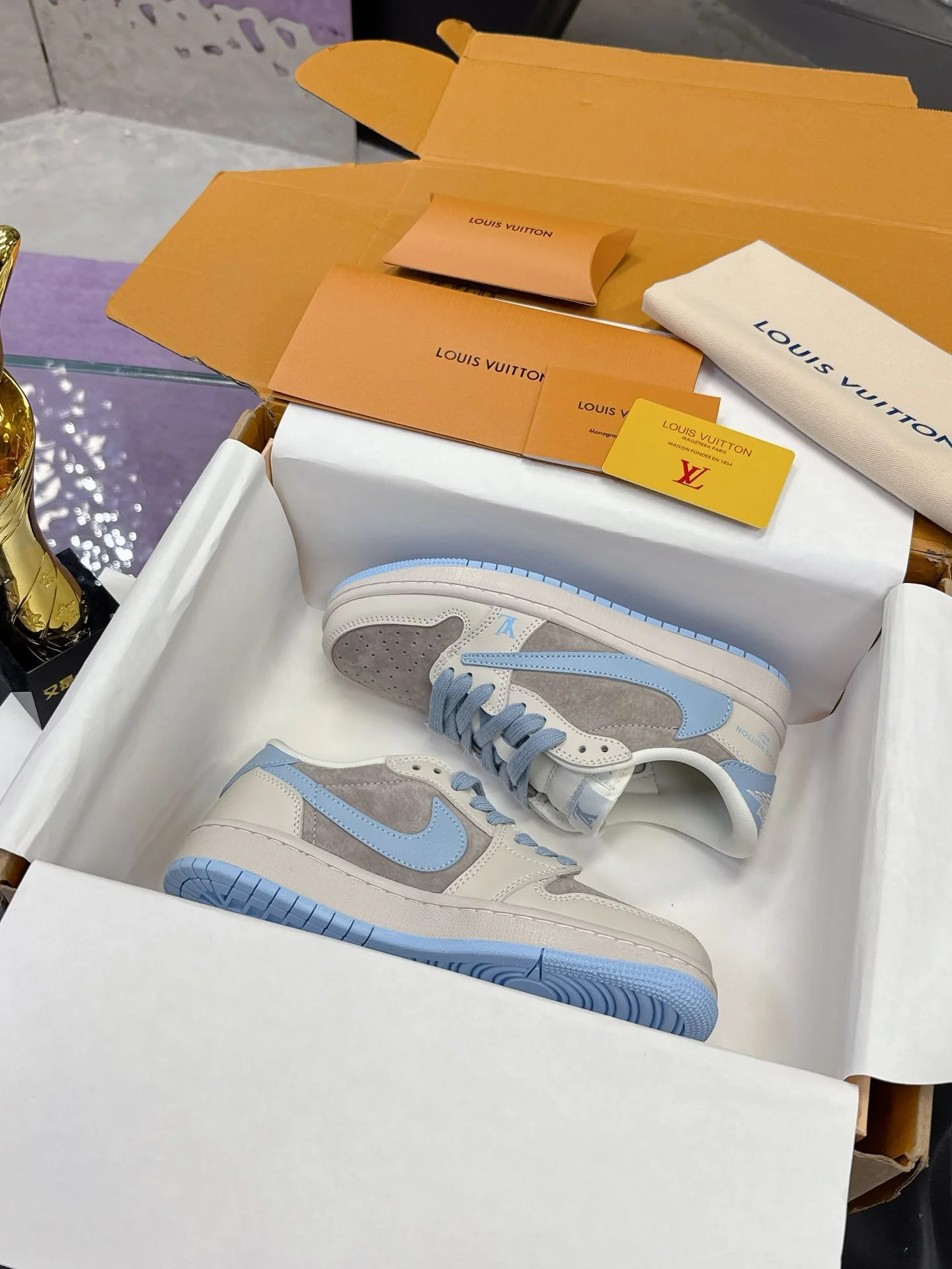 Louis Vuitton x Nike Shoes WrinkleFree 31366