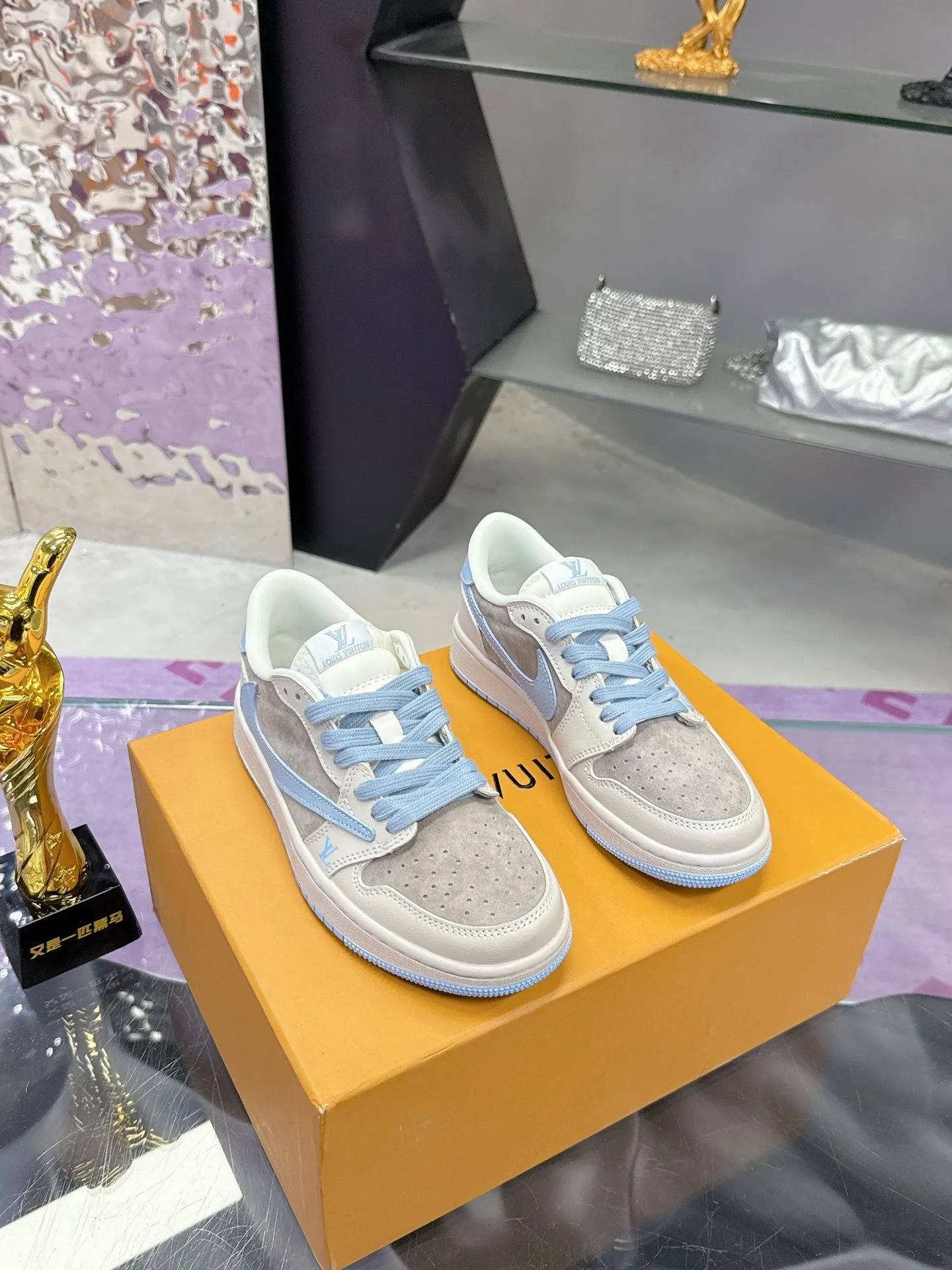 Louis Vuitton x Nike Shoes WrinkleFree 31366
