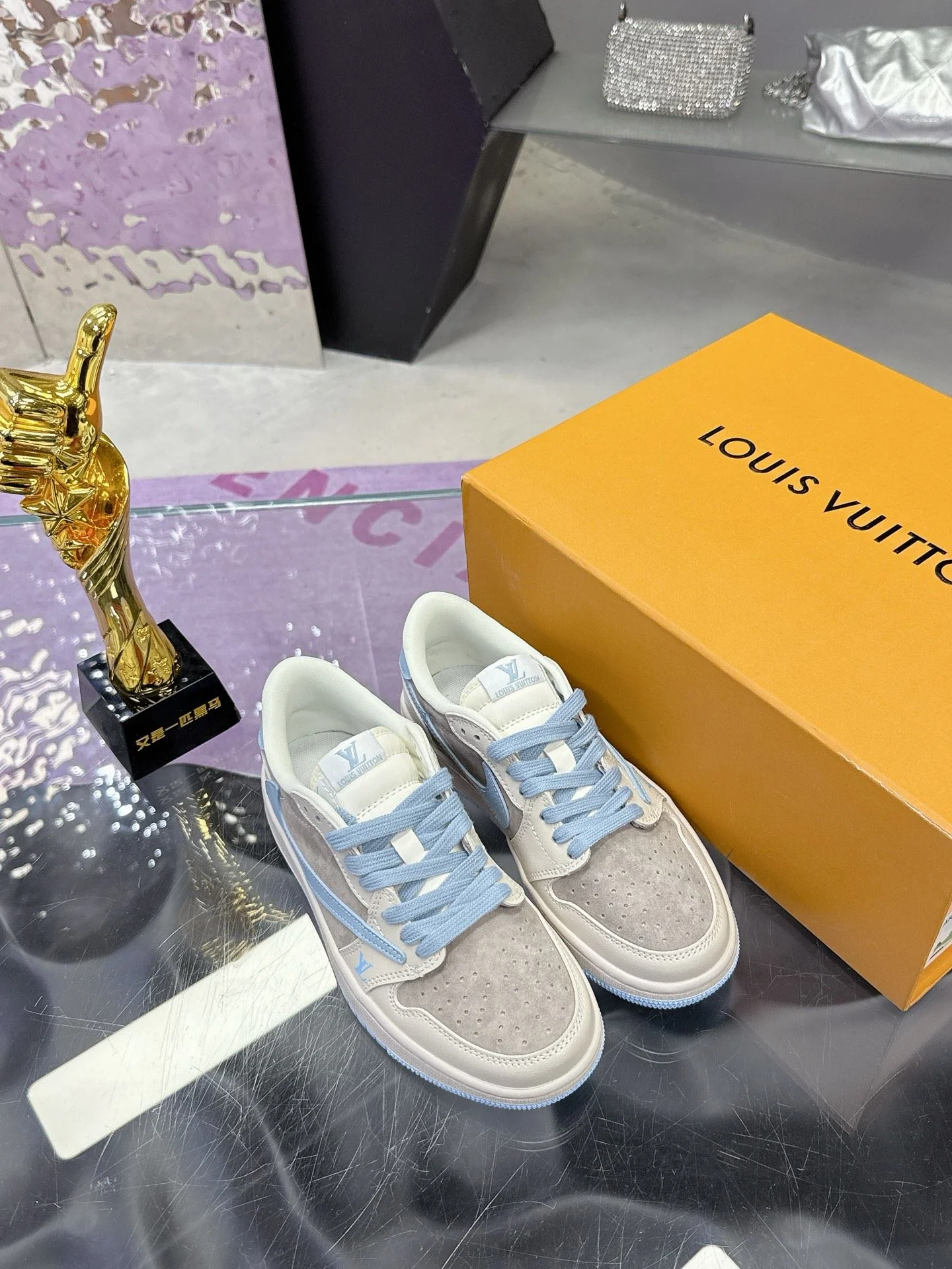 Louis Vuitton x Nike Shoes WrinkleFree 31366