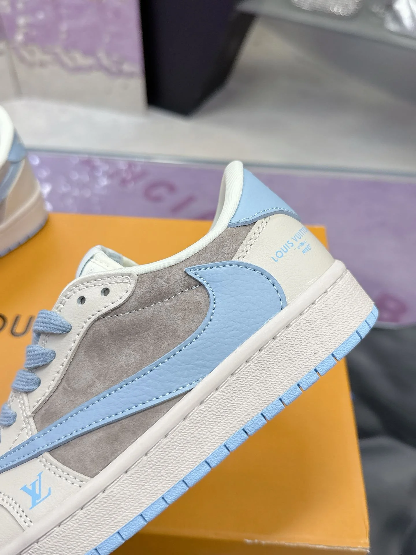 Louis Vuitton x Nike Shoes WrinkleFree 31366