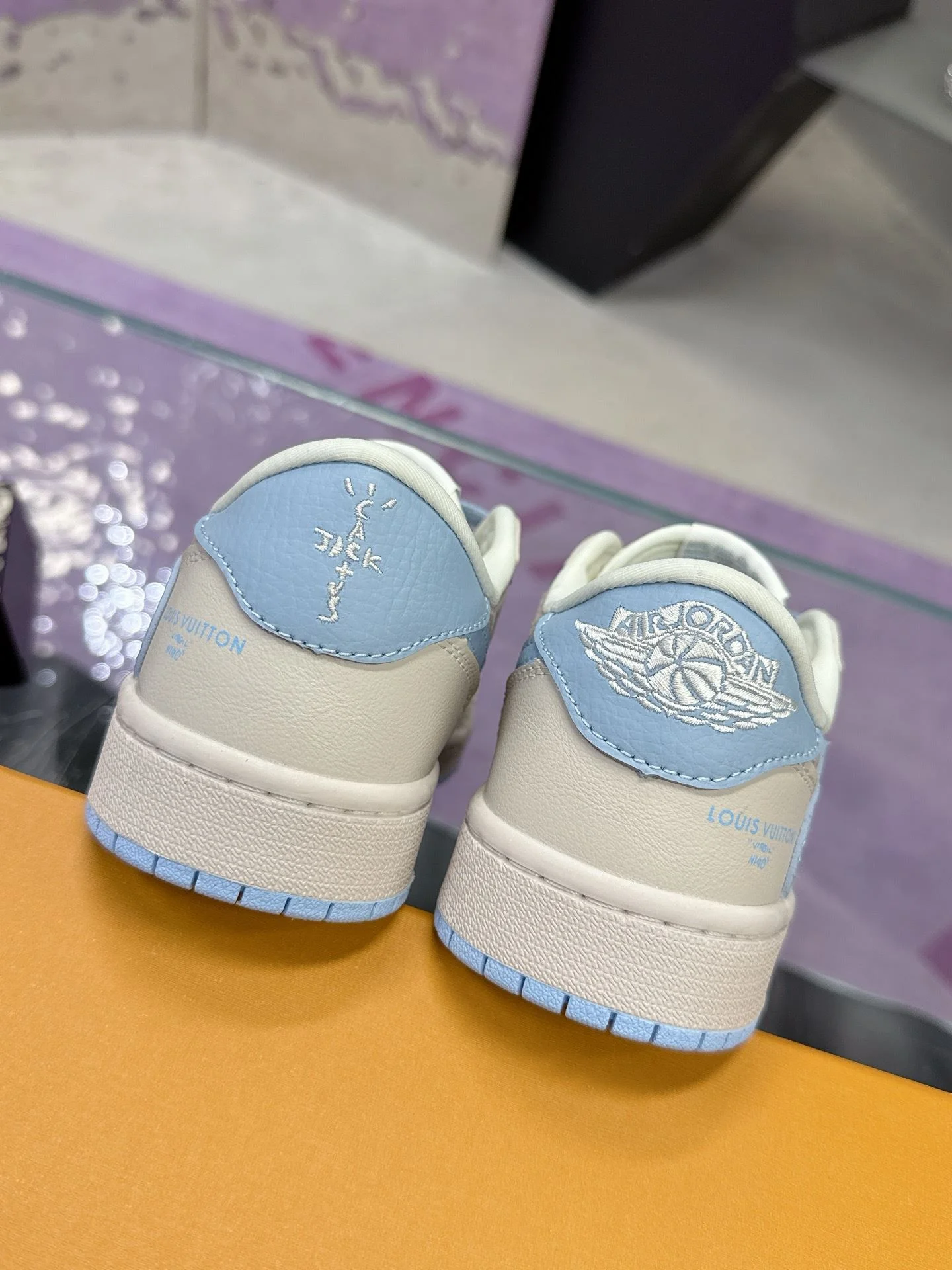 Louis Vuitton x Nike Shoes WrinkleFree 31366