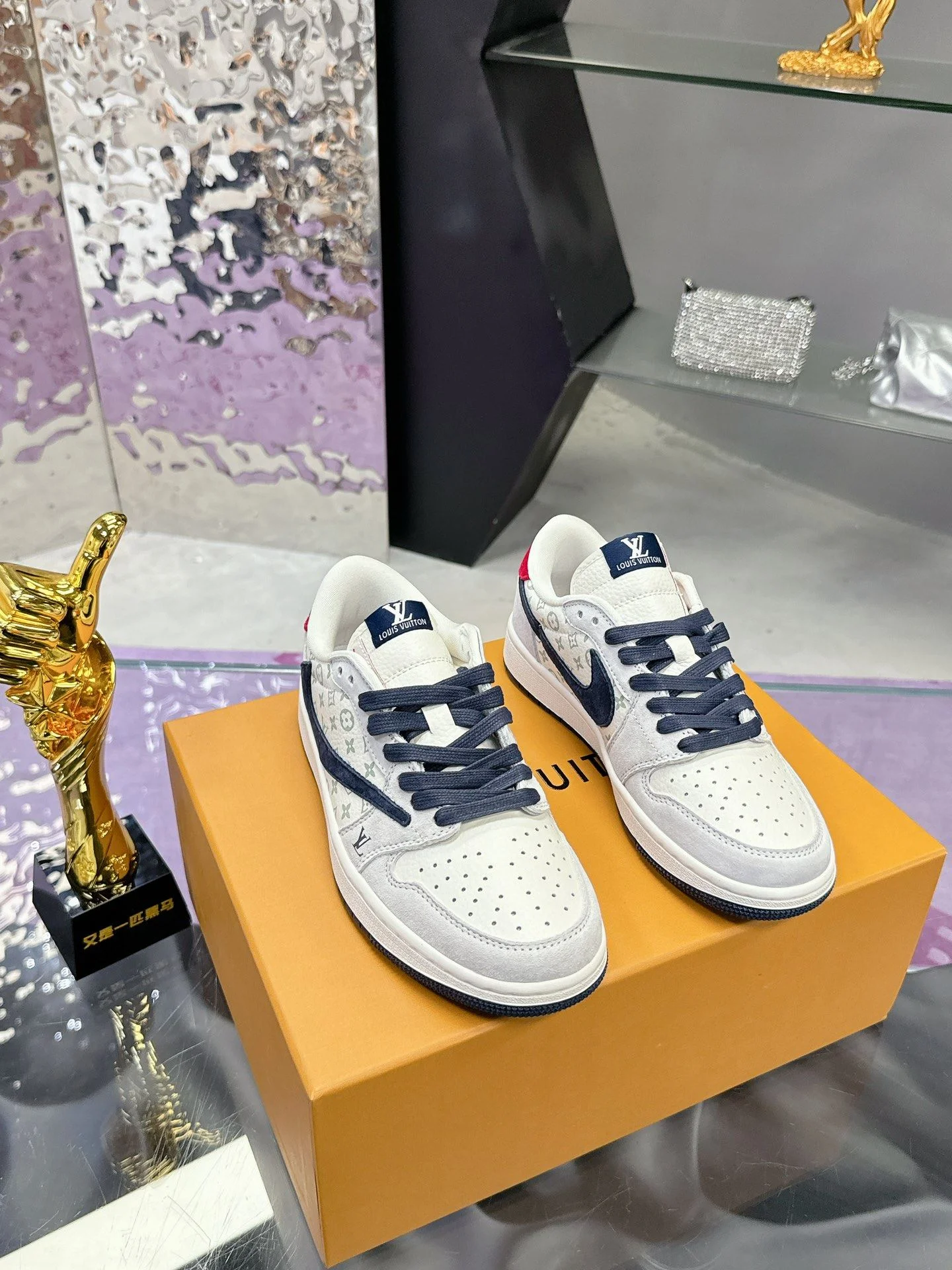 Seasonal Louis Vuitton x Nike Shoes 31363