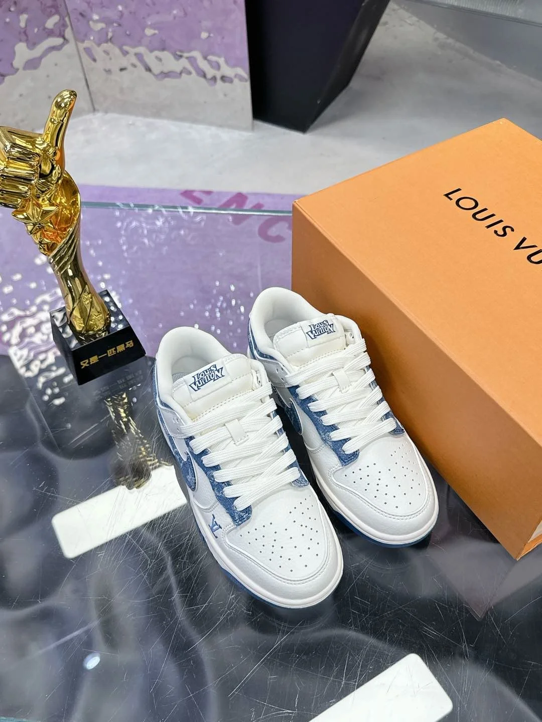 Louis Vuitton x Nike Shoes Durable 31388