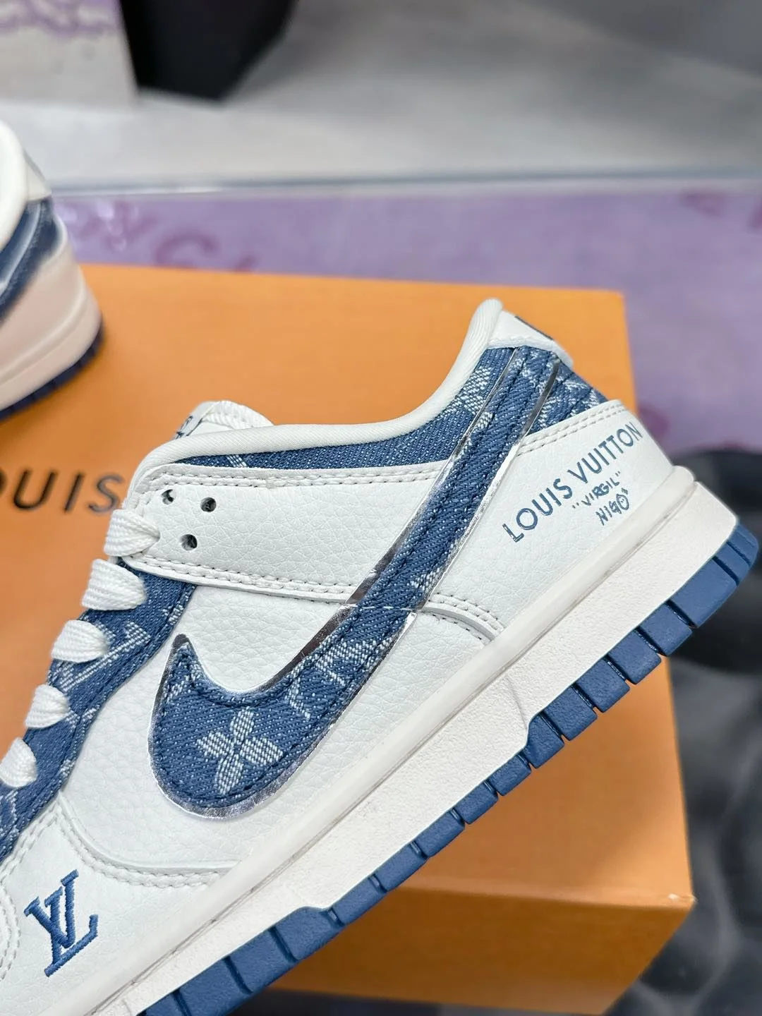 Louis Vuitton x Nike Shoes Durable 31388