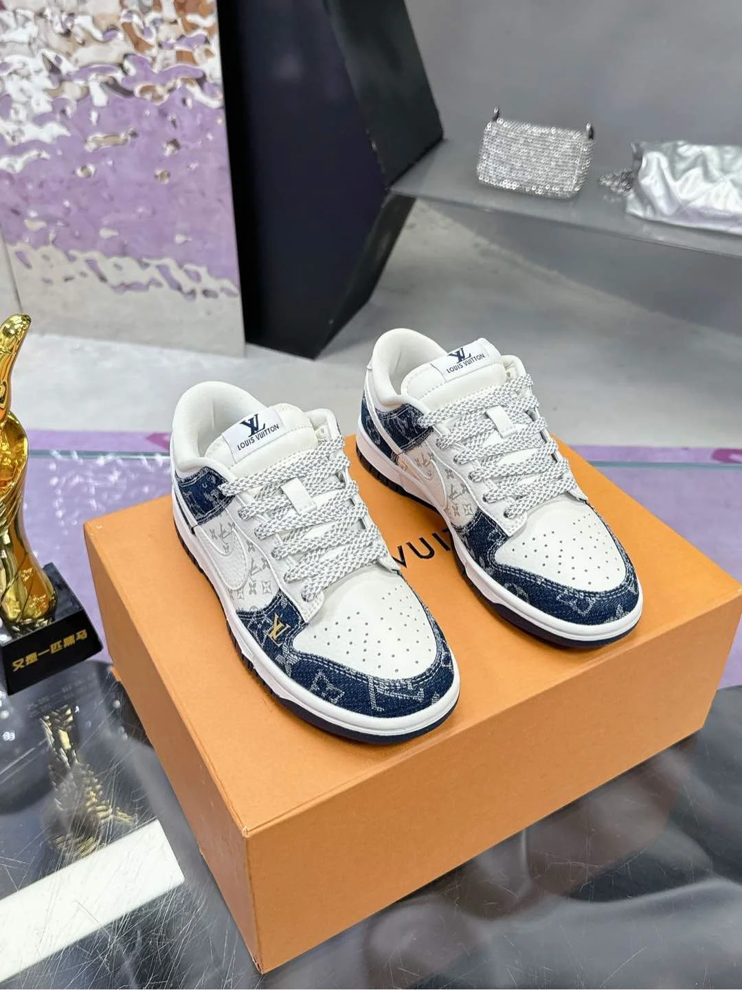 HighQuality Louis Vuitton x Nike Shoes 31365