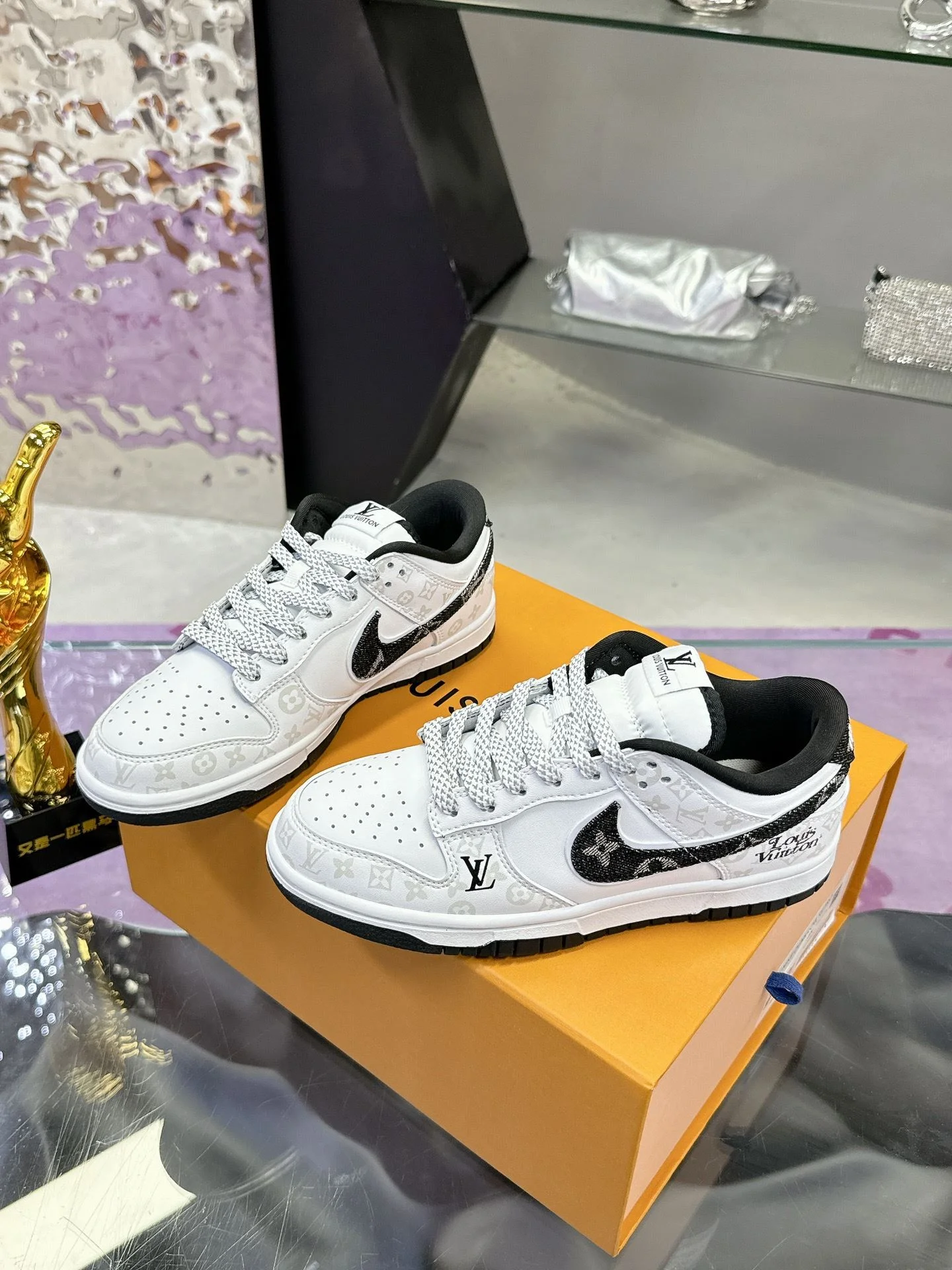 Louis Vuitton x Nike Shoes RelaxedFit 31361
