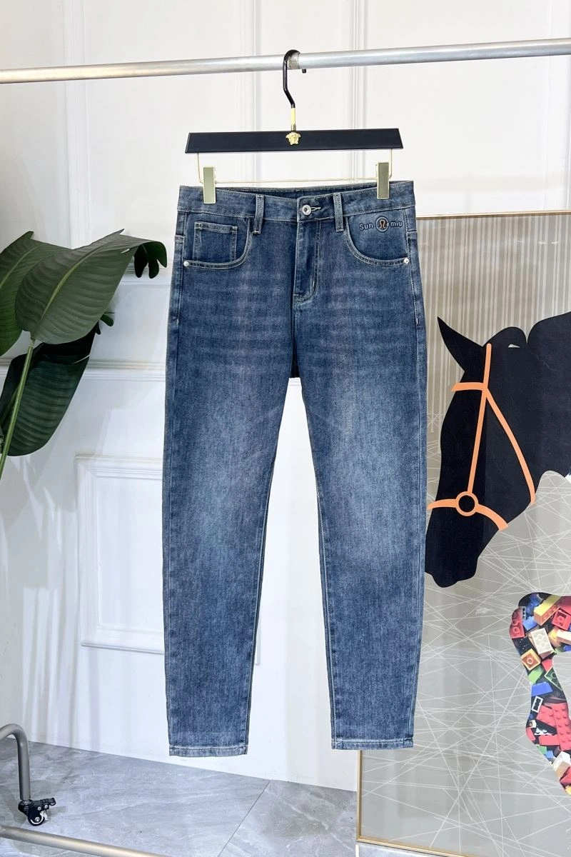 SportInspired Lululemon Jeans 160225