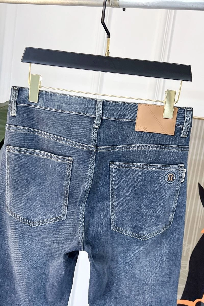 SportInspired Lululemon Jeans 160225