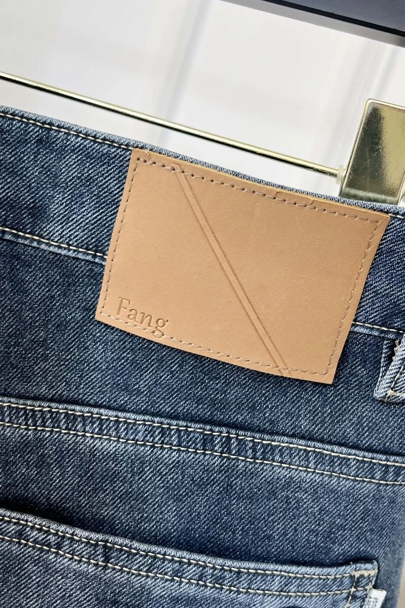 SportInspired Lululemon Jeans 160225