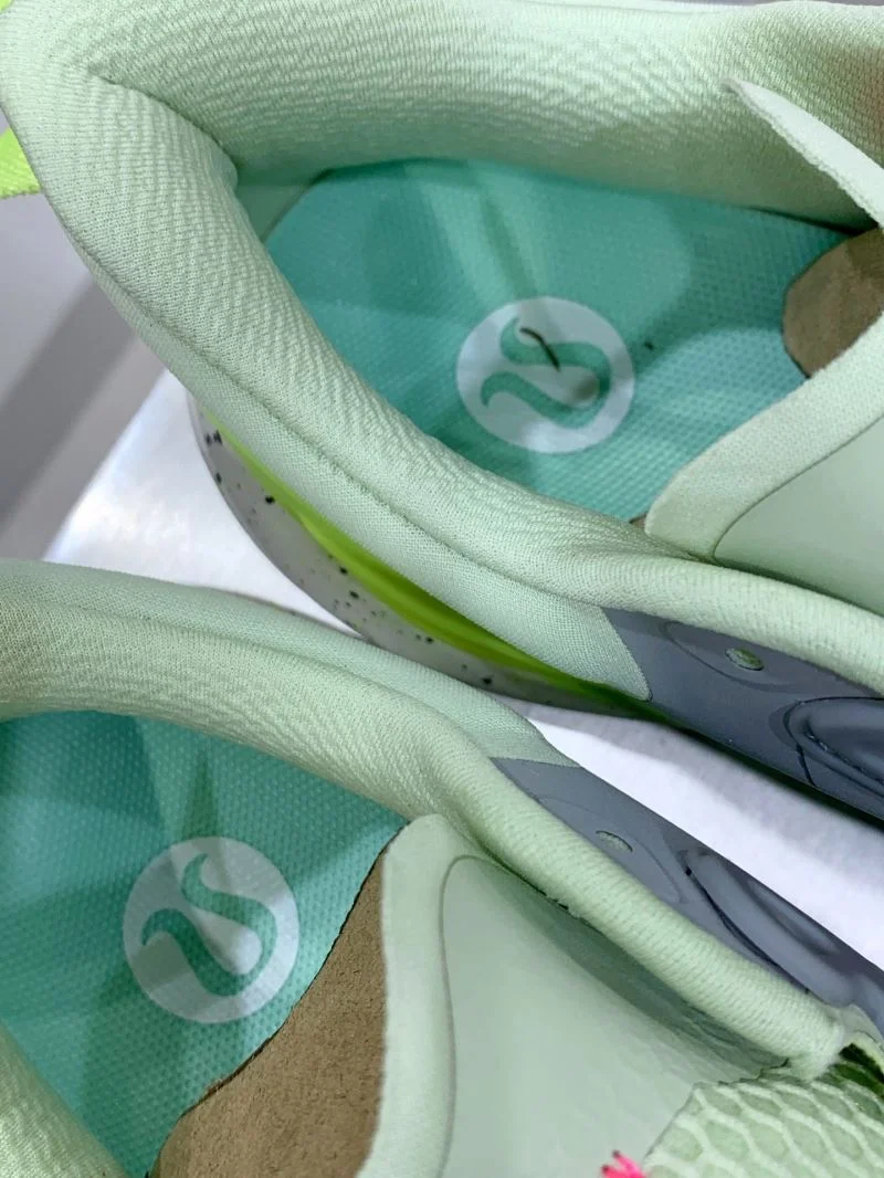 Chic Lululemon Shoes 4252