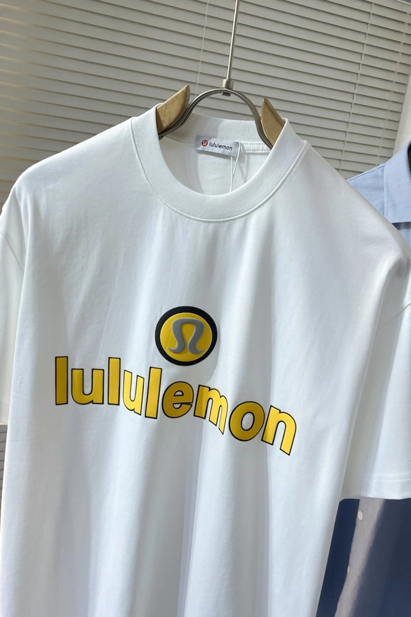 UrbanChic Lululemon T-Shirts 152281