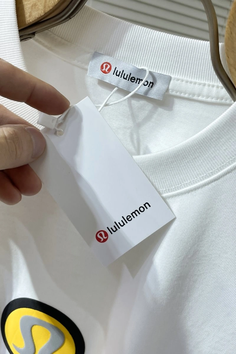 UrbanChic Lululemon T-Shirts 152281