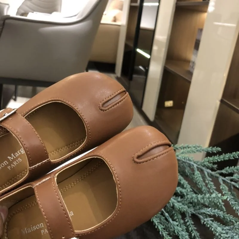 Minimalist MAISON MARGIELA SHOES 29494
