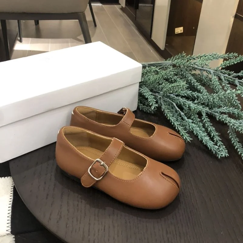 Minimalist MAISON MARGIELA SHOES 29494