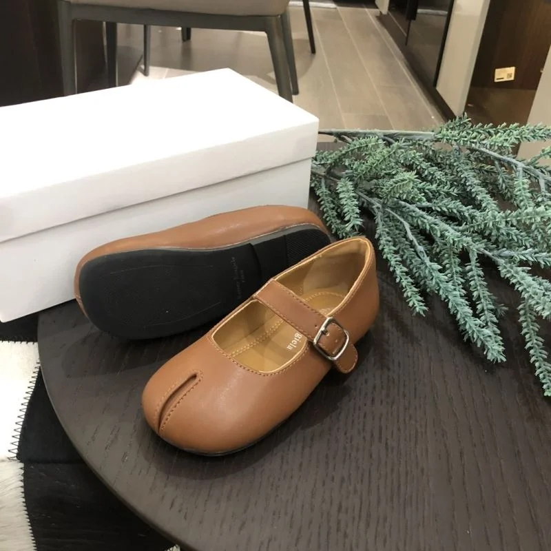 Minimalist MAISON MARGIELA SHOES 29494