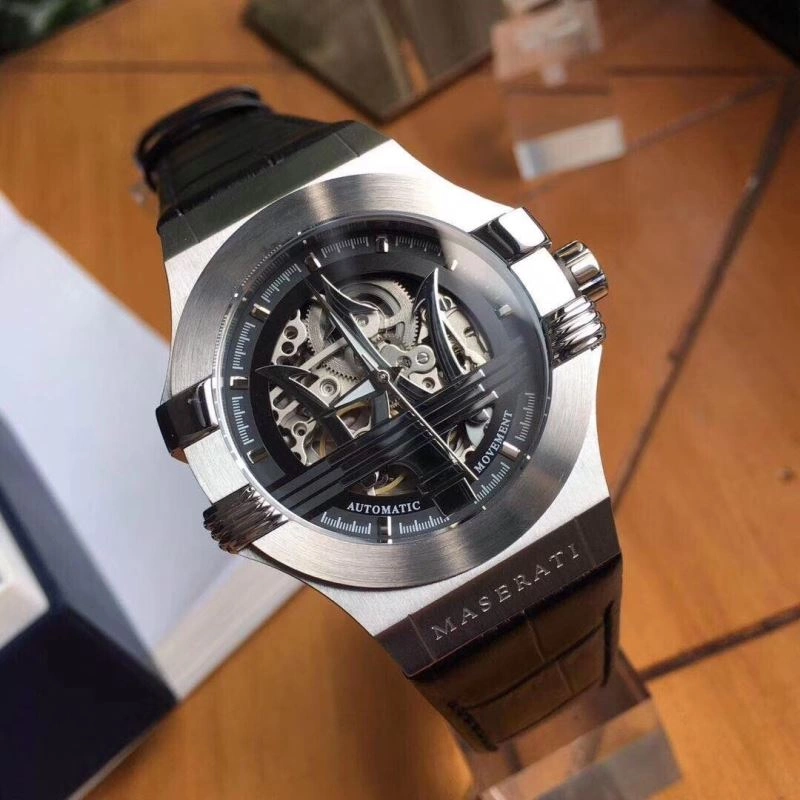MASERATI Watches FashionForward 190014