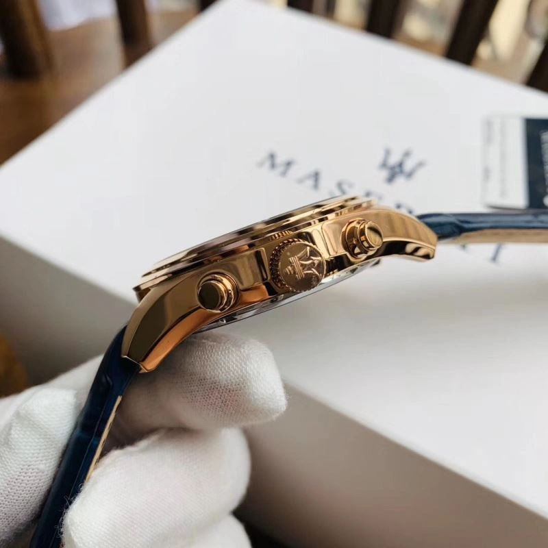 Versatile MASERATI Watches 190002