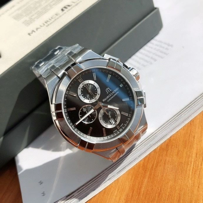 Modern MAURICE LACROIC Watches 190055