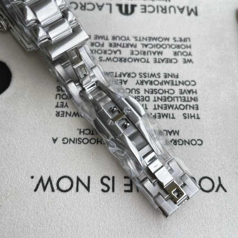 Supportive MAURICE LACROIC Watches 190058