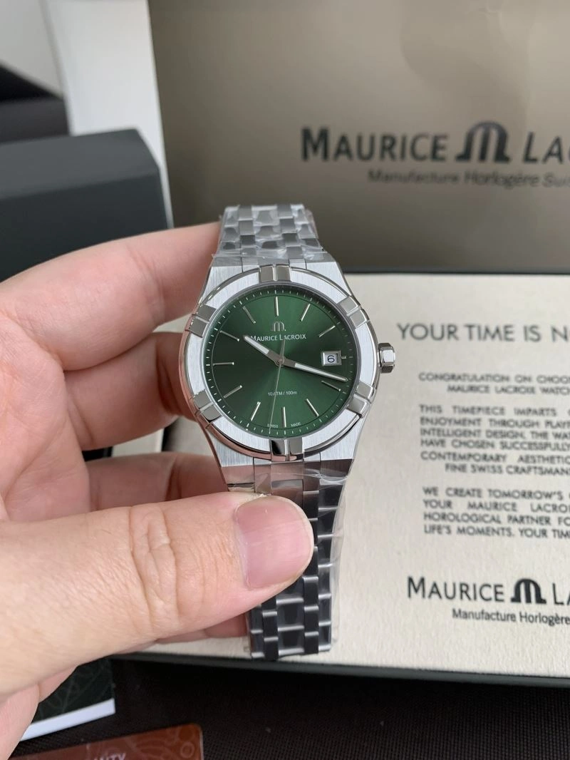 Youthful MAURICE LACROIC Watches 190057
