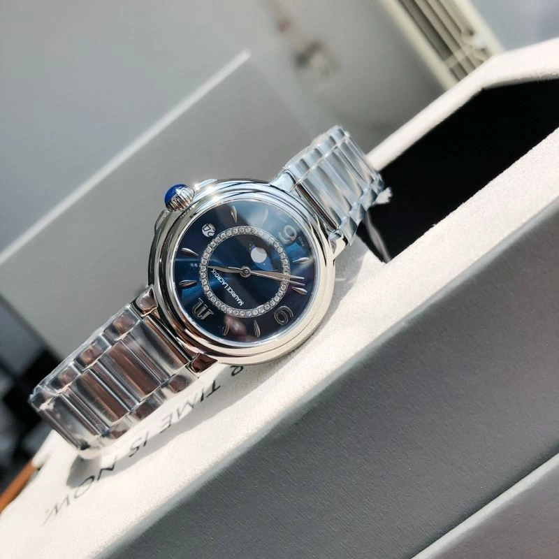 MAURICE LACROIC Watches Comfortable 190056