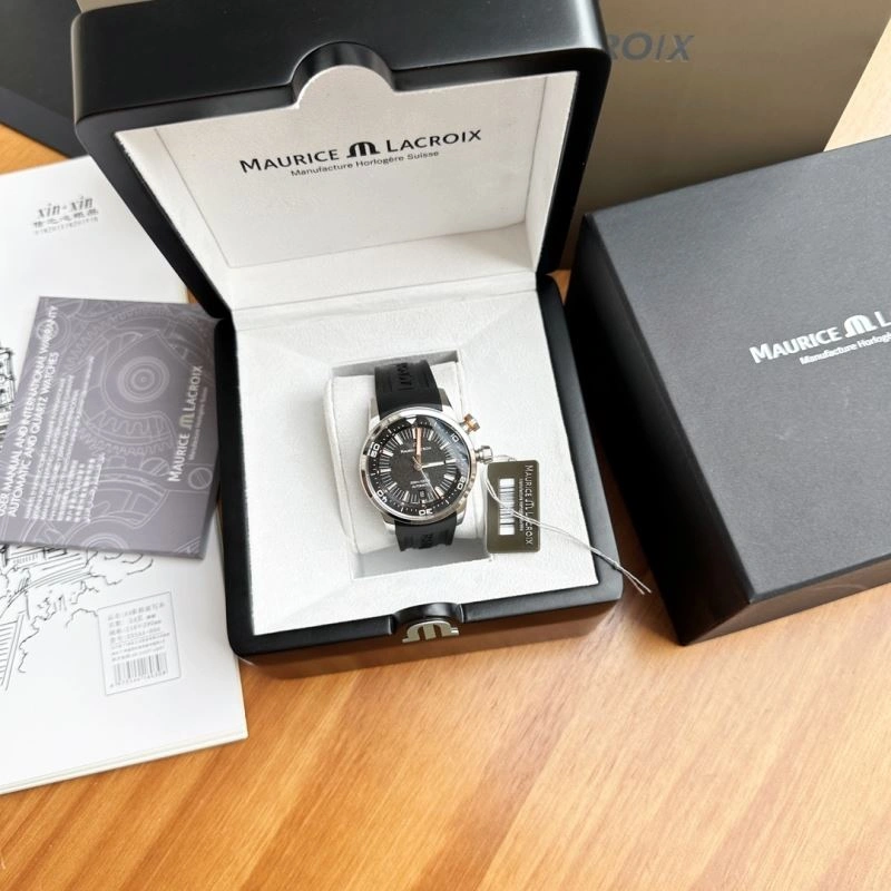 MAURICE LACROIC Watches Effortless 190025