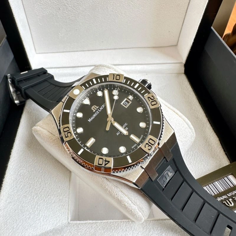 Popular MAURICE LACROIC Watches 190021