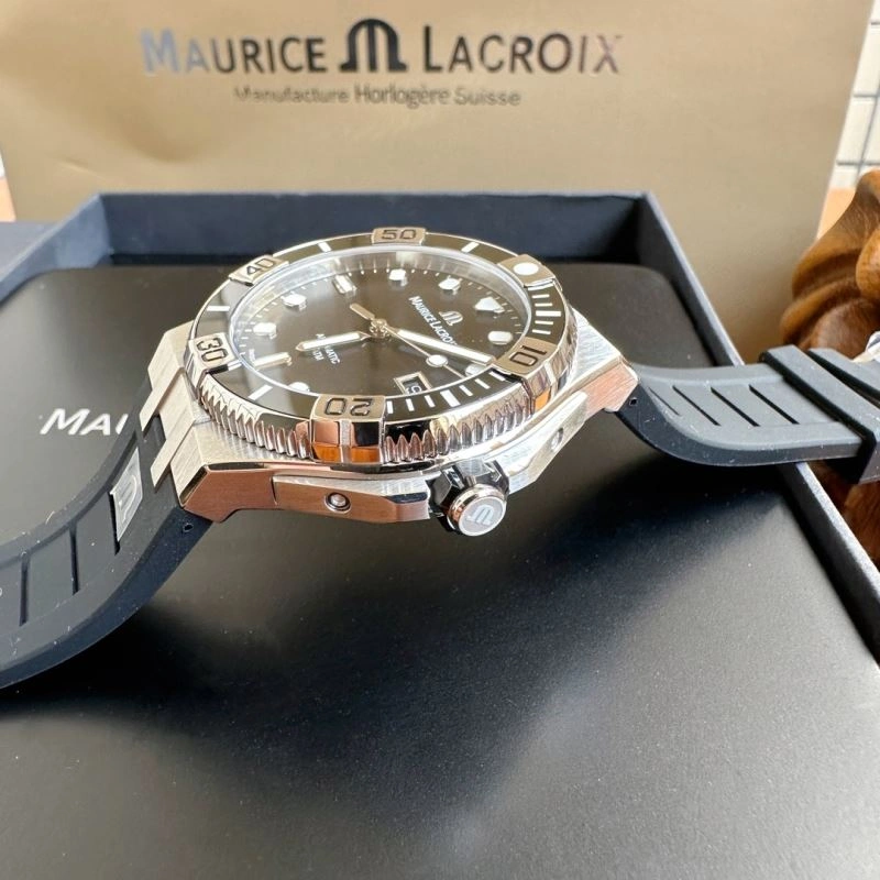Popular MAURICE LACROIC Watches 190021