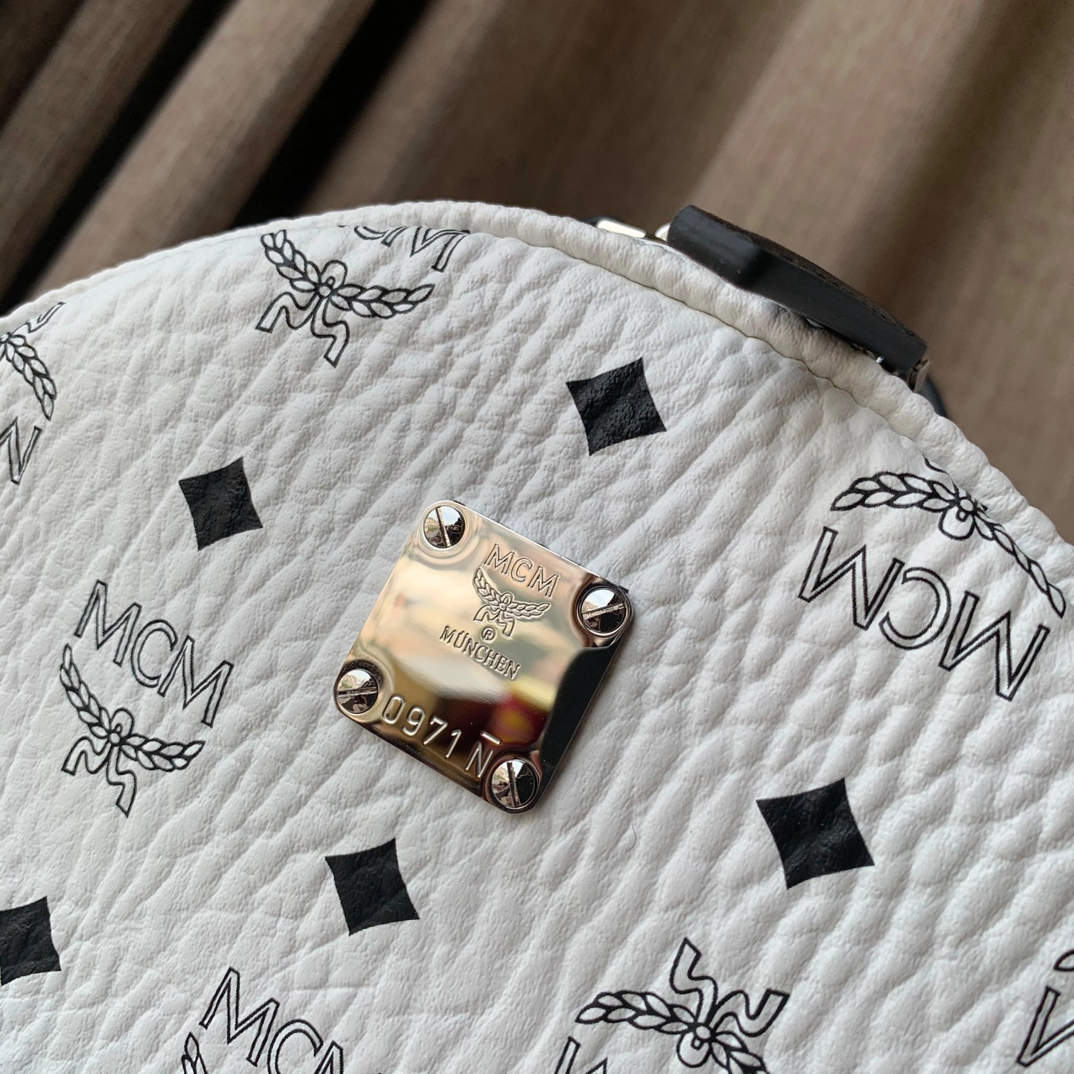 MCM Backpacks FlexibleFit 90538