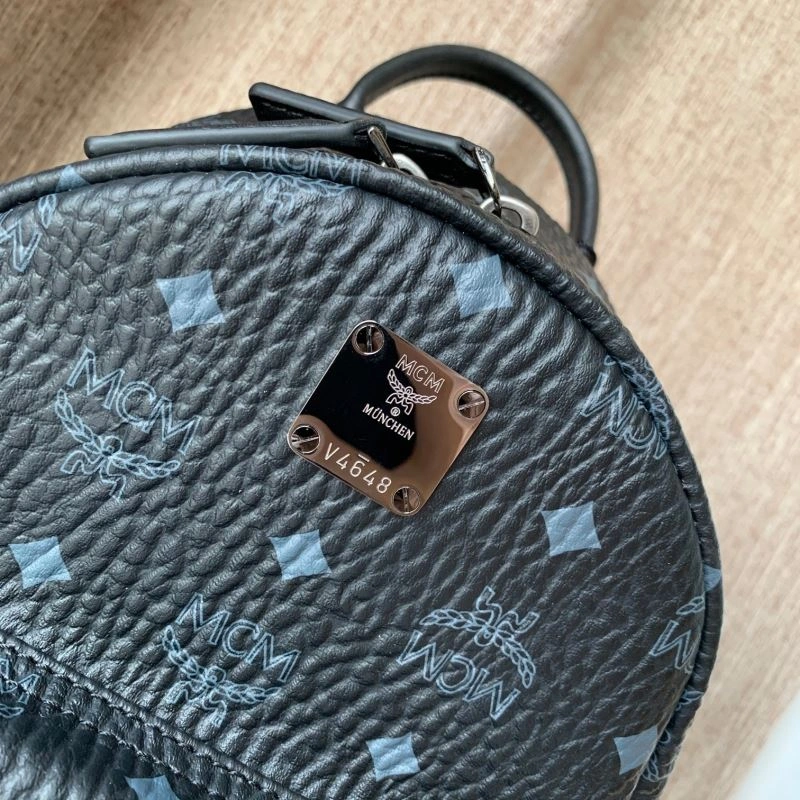 MCM Backpacks FlexibleFit 90395