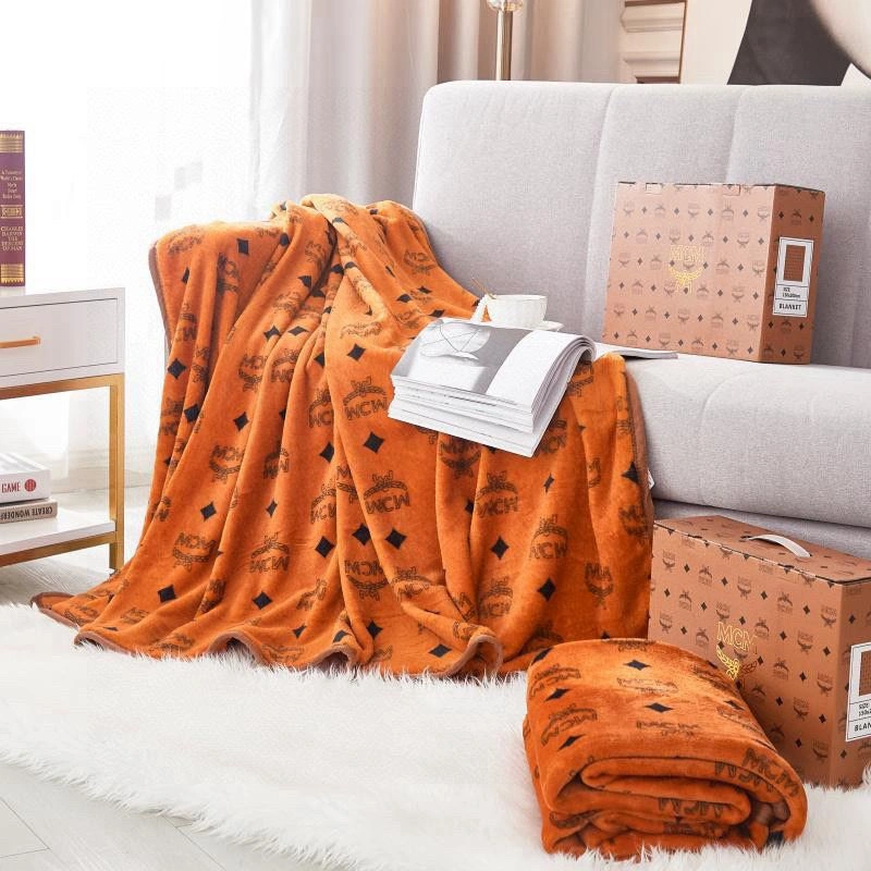 WellDesigned MCM Blanket 256552